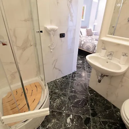 L.t. _ Locazioni Turistiche _ 3* 바리