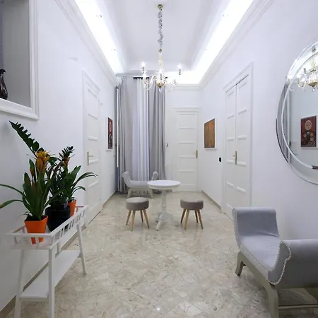 L.t. _ Locazioni Turistiche _ 3*